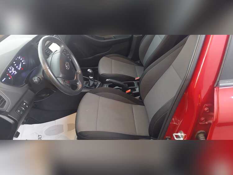Hyundai i20  foto 10